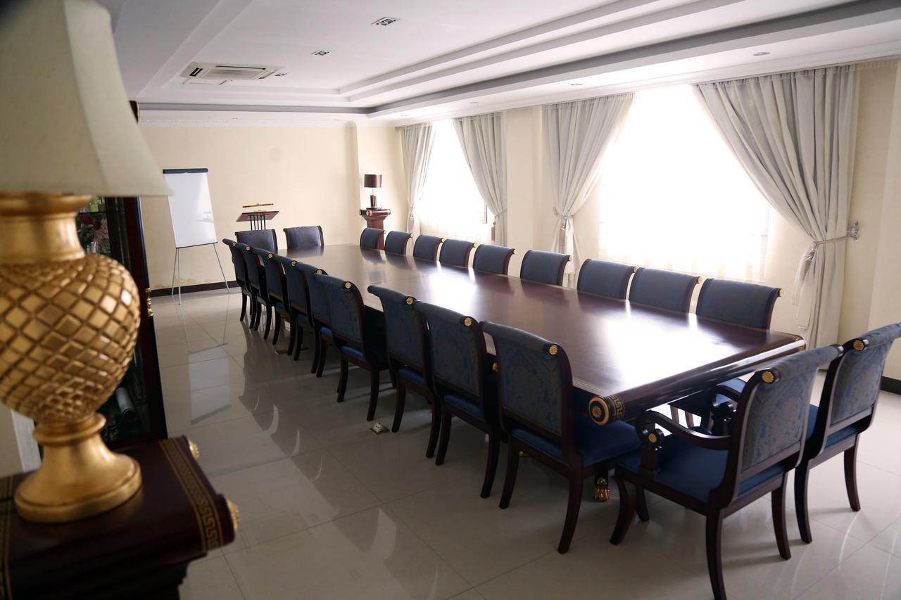 Hotel Amaritsah Μπραζαβίλ Εξωτερικό φωτογραφία