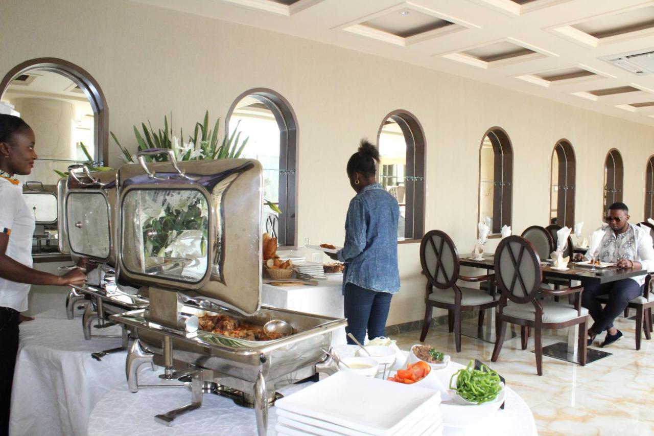 Hotel Amaritsah Μπραζαβίλ Εξωτερικό φωτογραφία